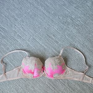 Victoria's Secret Pink and Cream Lace Very Sexy Balconet Bra